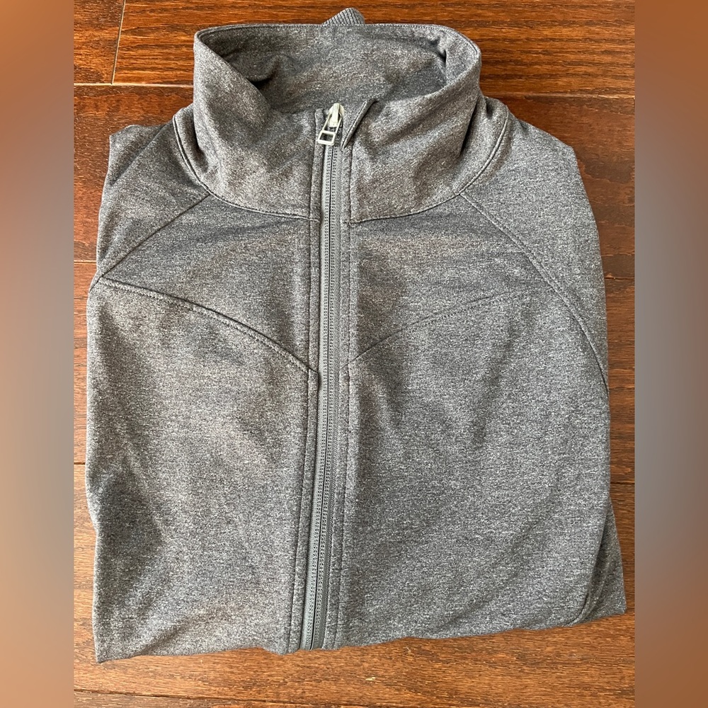 Alo athletic zip up size M/L dark grey